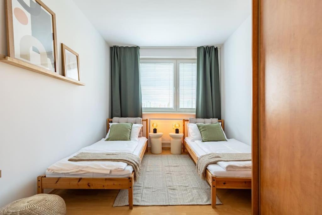 Duna Retreat: City Serenity Братислава Екстер'єр фото