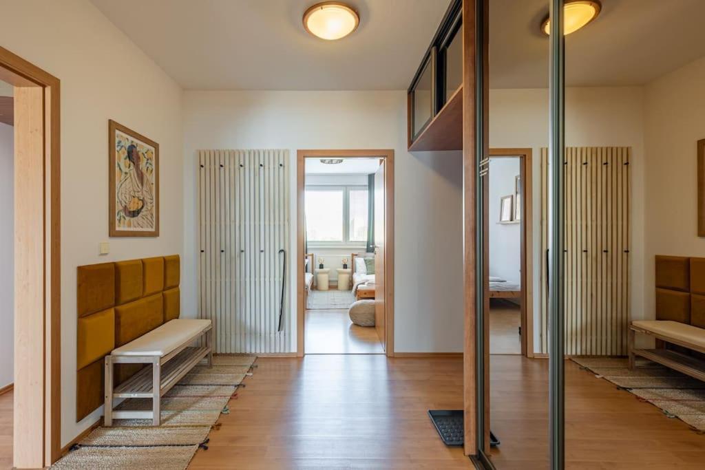 Duna Retreat: City Serenity Братислава Екстер'єр фото