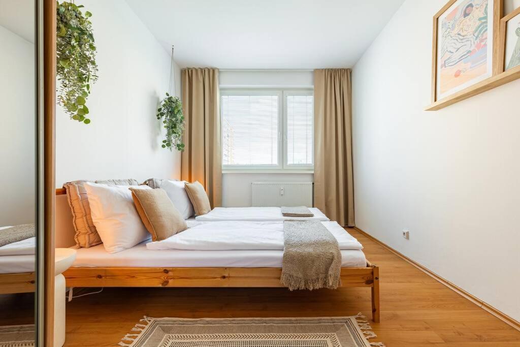 Duna Retreat: City Serenity Братислава Екстер'єр фото